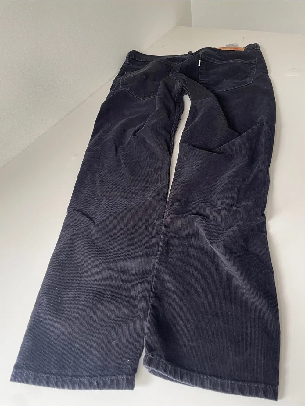 Levi’s Men's Black Corduroy Straight-Leg Pants